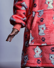 Load image into Gallery viewer, White cat