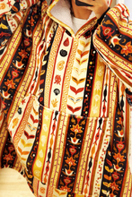 Load image into Gallery viewer, Stripe Bohemia Deely
