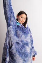 Load image into Gallery viewer, Tie dyed blue
