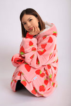 Load image into Gallery viewer, Strawberry Deely
